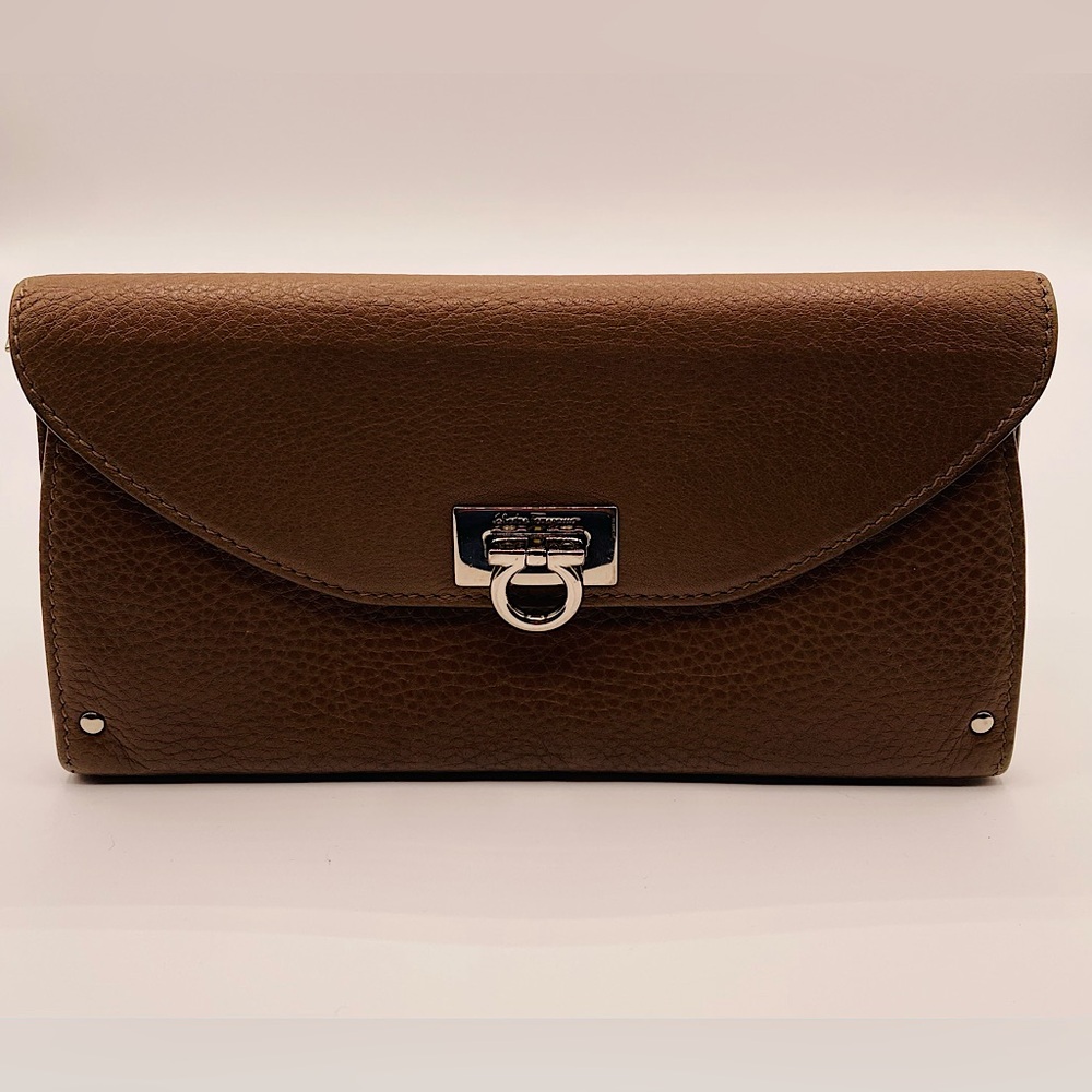Salvatore Ferragamo Tan Calfskin Leather Continental Wallet Great Condition